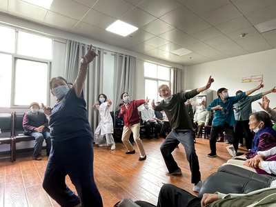 暖心端午節 情系福利院