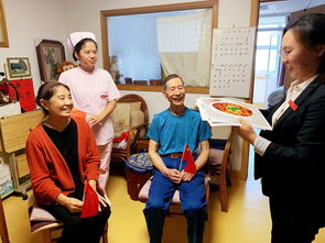 福利院溫情獻壽面，新民俗傳遞愛國情